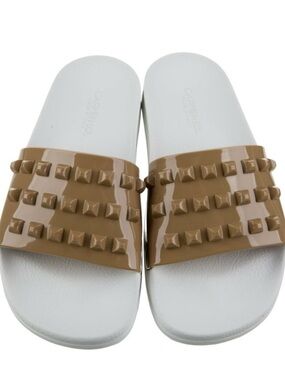 New in box Carmen Sol Studded Slide Sandals ,Nude,size 6 Made in Italy